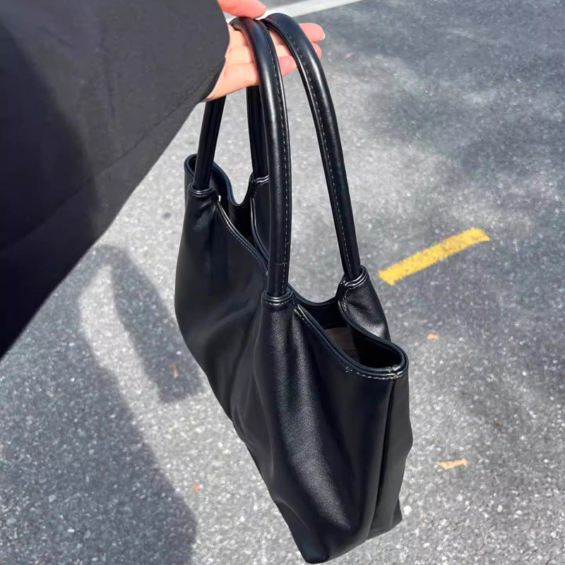 Damen Tragetasche mit elegantem, geräumigem Innenraum und hochwertigen Ledergriffen Nord Taschen
