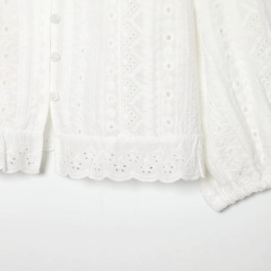 Damen Baumwoll-Spitzen-Cardigan mit V‑Ausschnitt, Knopfleiste und Ballonärmeln Nord Taschen