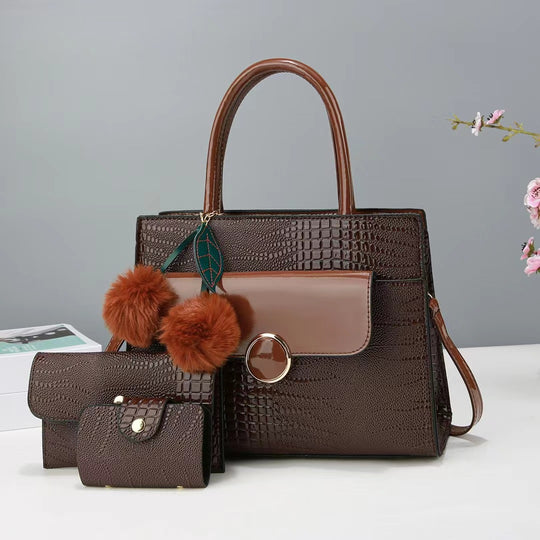 Damen Handtasche mit strukturiertem Design und abnehmbarem Zubehör Nord Taschen