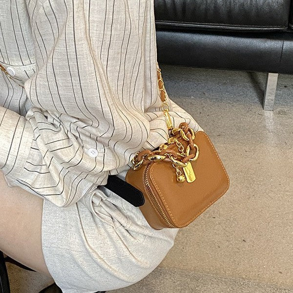 Damen Clutch mit luxuriösem Kettenakzent und elegantem Design Nord Taschen
