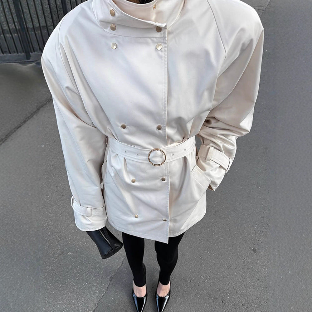 Damen Kurz‑Trench im Oversize‑Look mit extrabreitem Revers und Druckknopfverschluss Nord Taschen