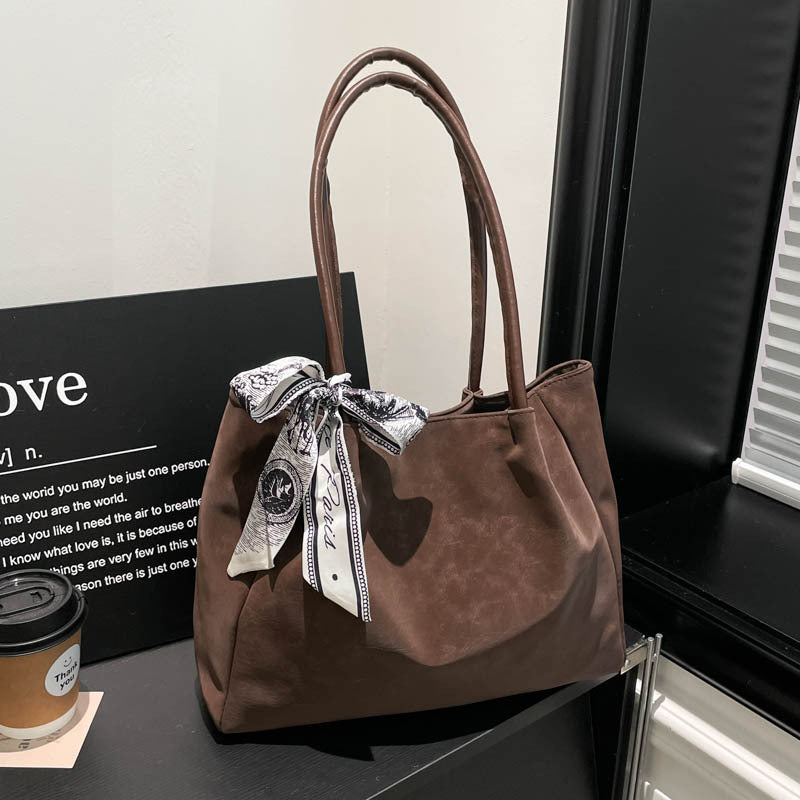 Damen Shopper-Tasche mit eleganten Details und modischem Halstuch Nord Taschen
