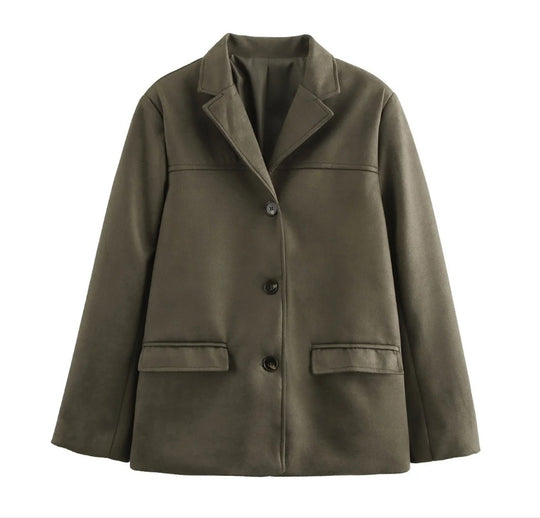 Damen 1700+ taillierter Wollmix‑Kurzblazer mit Reverskragen, durchgehender Knopfleiste und Pattentaschen Nord Taschen