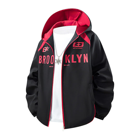 Herren Kapuzenjacke im urbanen Sportstyle mit Brooklyn-Print, Reißverschluss und Kontrastnähten Nord Taschen