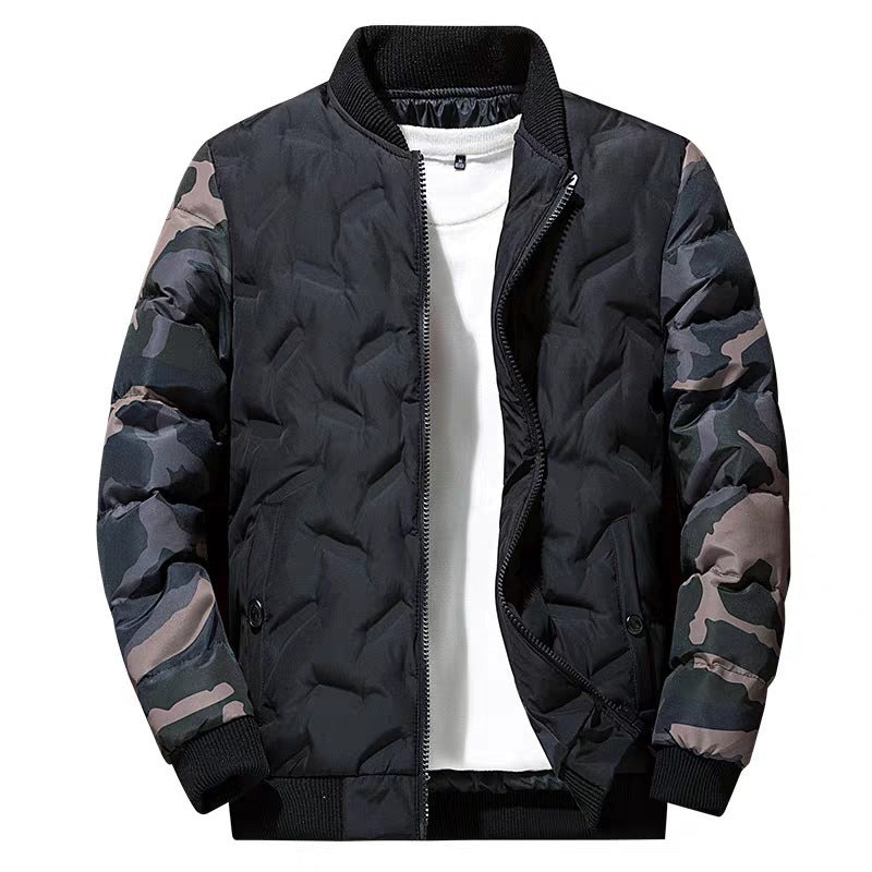 Herren Leicht wattierte Bomberjacke im Urban‑Camo‑Mix mit Rautensteppung und gerippten Abschlüssen Nord Taschen