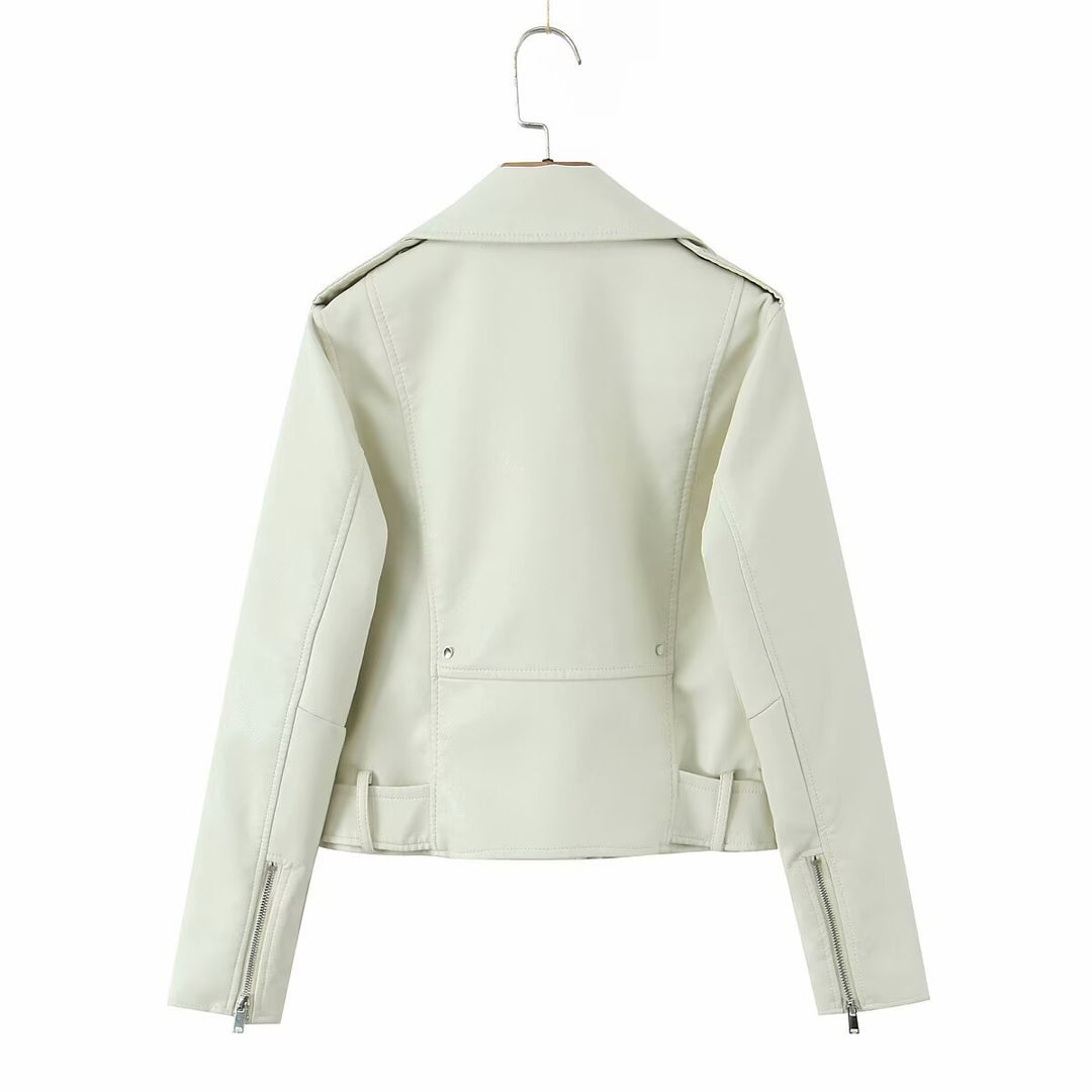 Damen Robuste taillierte Bikerjacke aus Kunstleder mit asymmetrischem Reißverschluss und Taillengürtel Nord Taschen