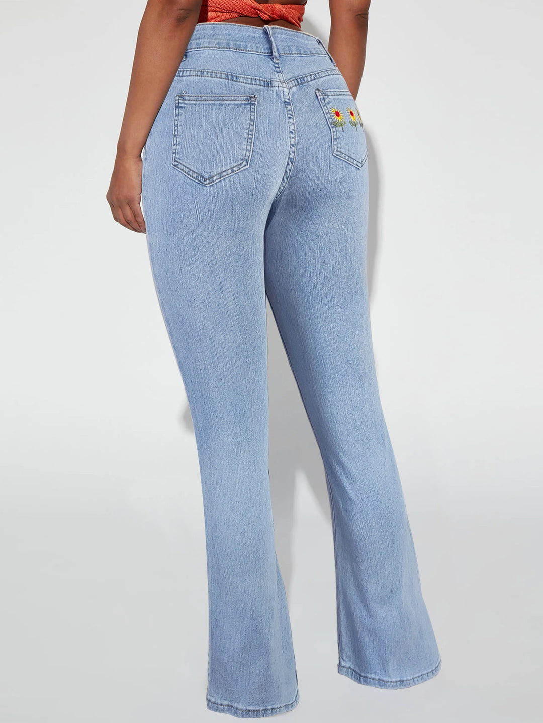 Damen hochgeschnittene schmal zulaufende ausgestellte Jeans mit taillenformendem Bund Nord Taschen