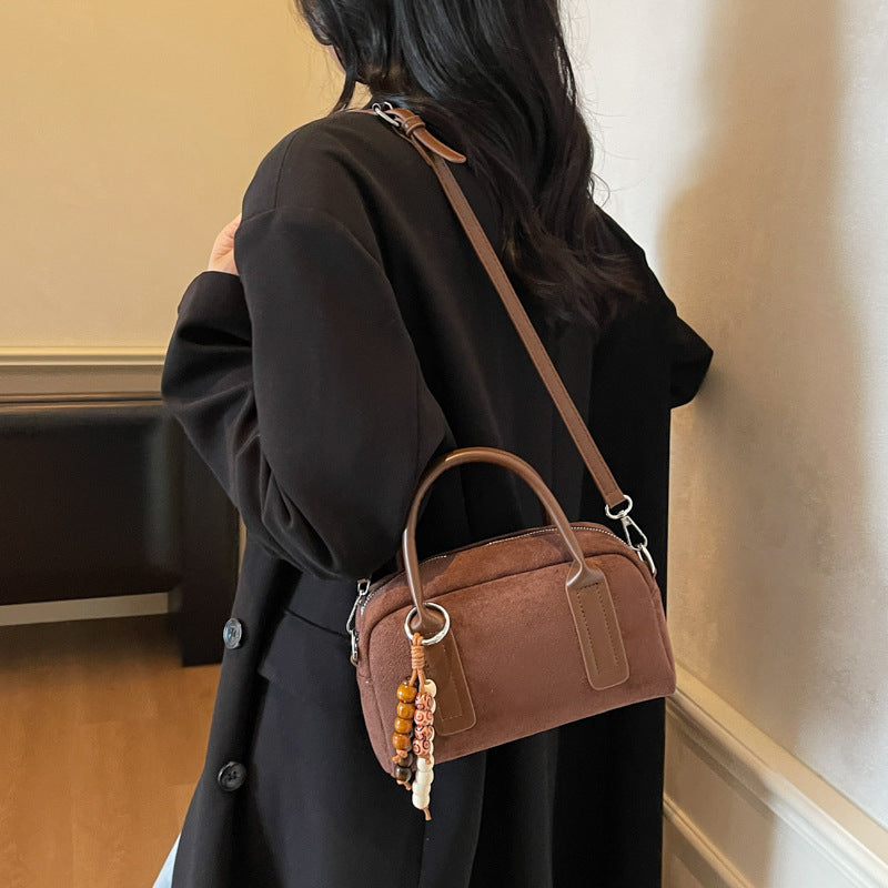 Damen Vintage-inspiriertes Handtaschenmodell mit abnehmbarem Anhänger Nord Taschen