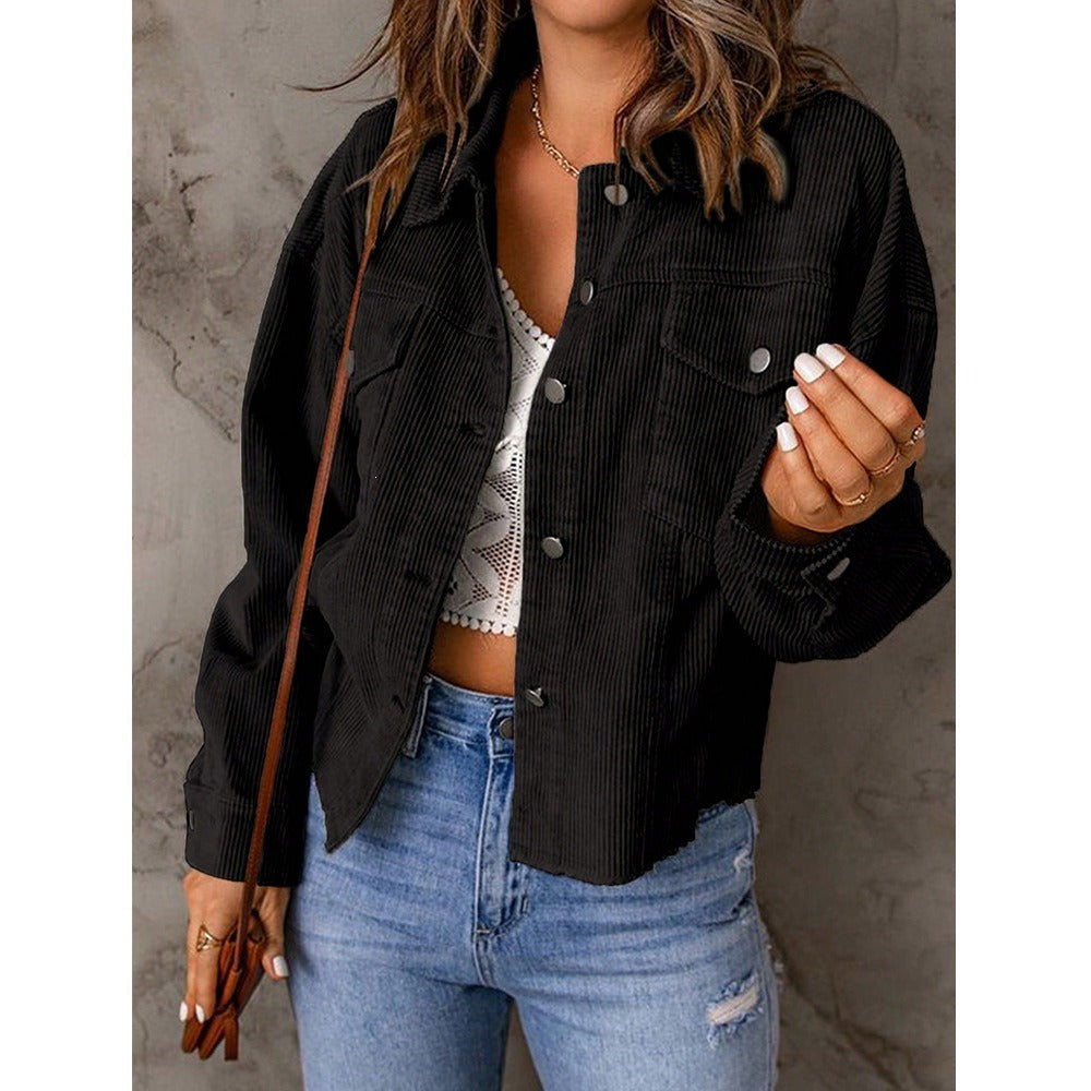 Damen Kurzjacke aus Cord mit Oversize-Passform, Brusttaschen und Druckknopfleiste Nord Taschen