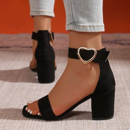 Damen Sandalen mit herzförmigem Schnallen-Detail und komfortablem Blockabsatz Nord Taschen