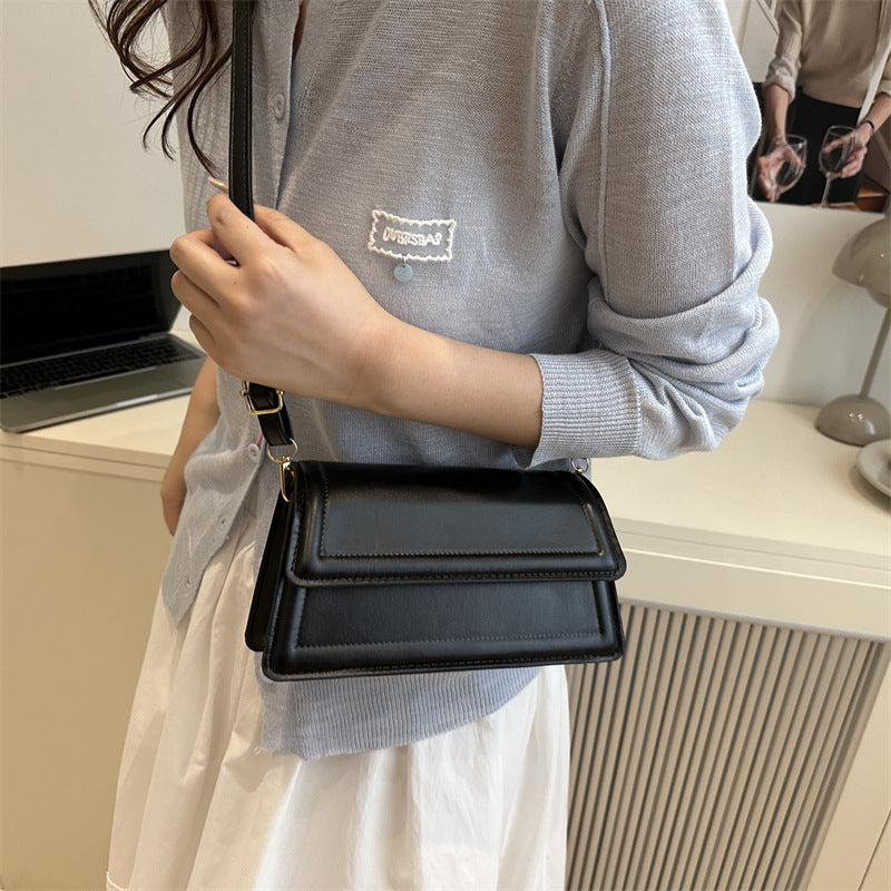 Damen elegante Umhängetasche mit integriertem Kartenfach und schickem Verschluss Nord Taschen
