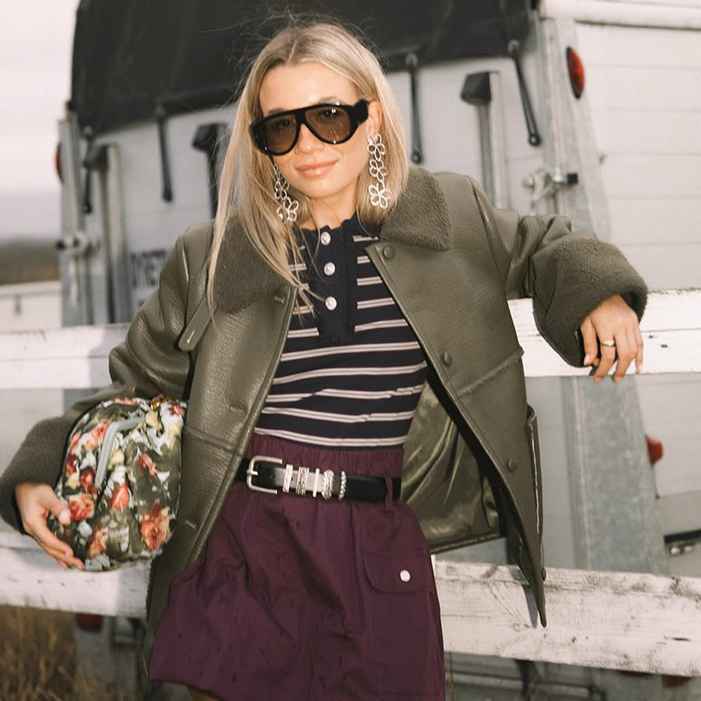 Damen Kurze Fliegerjacke im Aviator‑Stil mit Teddybesatz und kastiger Silhouette Nord Taschen