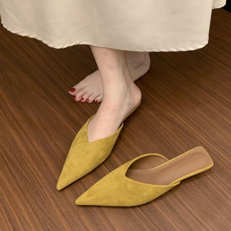 Damen spitze Mules aus weichem Veloursleder