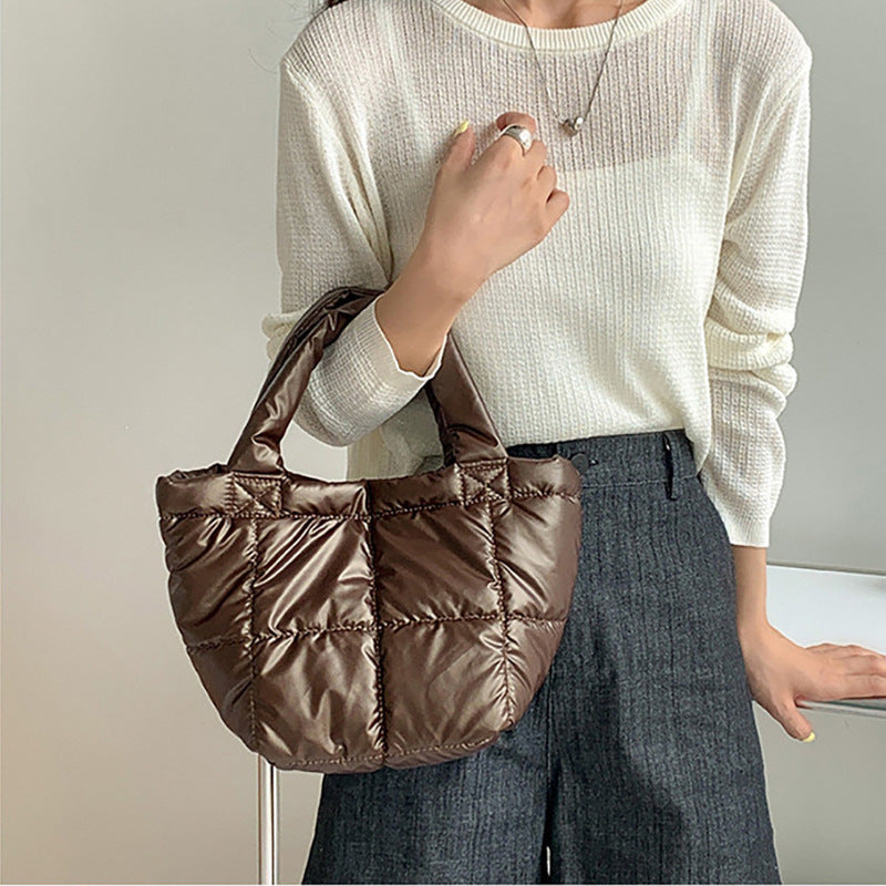 Damen modische Shopper-Tasche mit weich gepolsterter Struktur Nord Taschen