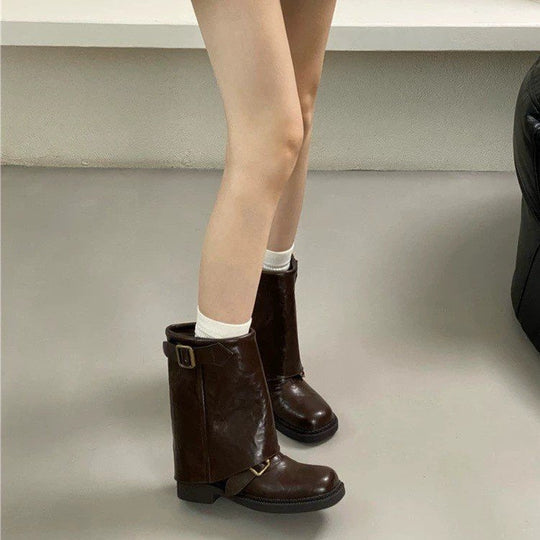 Damen Glänzende Mid‑Calf Bikerboots mit Zierriemen und Schnallen Nord Taschen