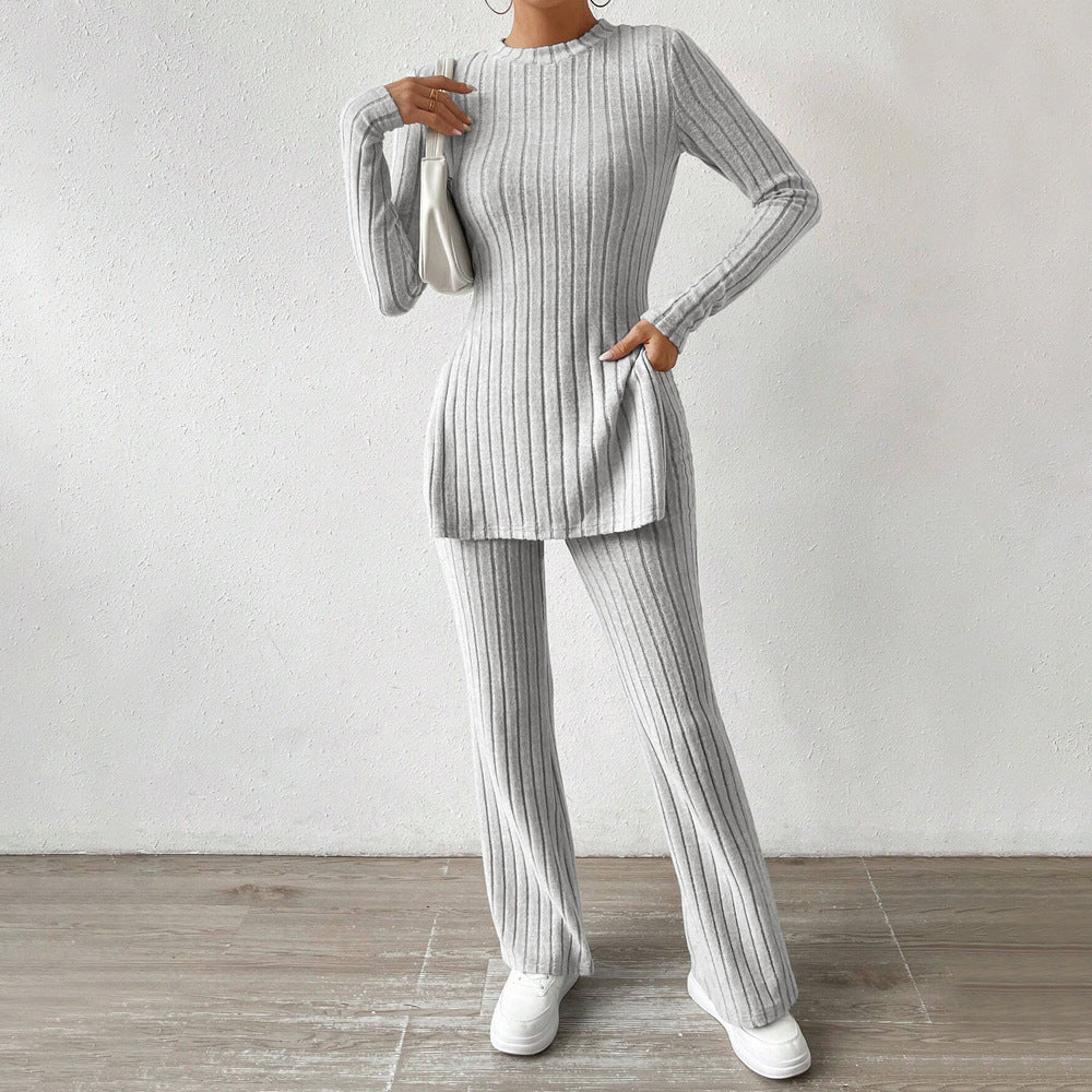 Damen geripptes Feinstrick-Lounge-Set mit seitlicher Saumschlitzen, figurbetontem Longsleeve und weitem Highwaist-Hose Nord Taschen