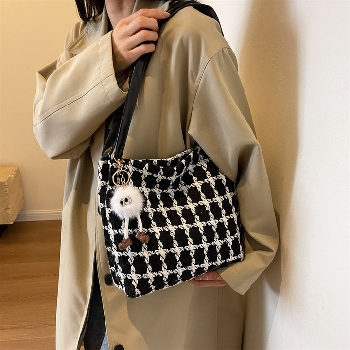 Damen modebewusste Handtasche mit einzigartigem Strukturdesign Nord Taschen