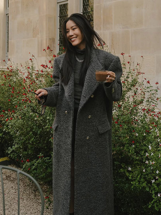 Damen Maxilanger Oversize-Wollmix-Mantel doppelreihig mit kastiger Silhouette und aufgesetzten Pattentaschen Nord Taschen