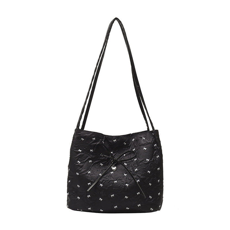 Damen Tragetasche mit verspieltem Muster und geschmeidigem Material Nord Taschen