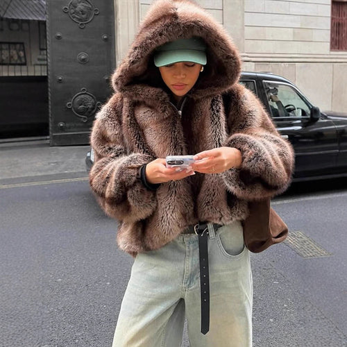 Damen Boxy-Kunstfell-Hoodie mit voluminöser Kapuze und lockerer Silhouette Nord Taschen