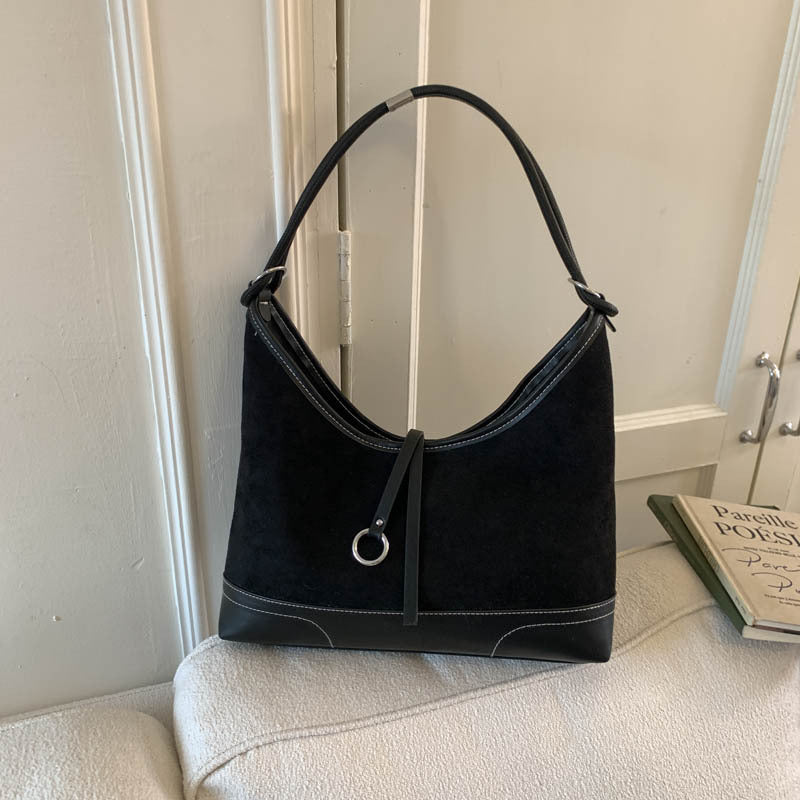 Damen Hobo-Tasche aus weichem Wildleder mit elegantem Detail Nord Taschen