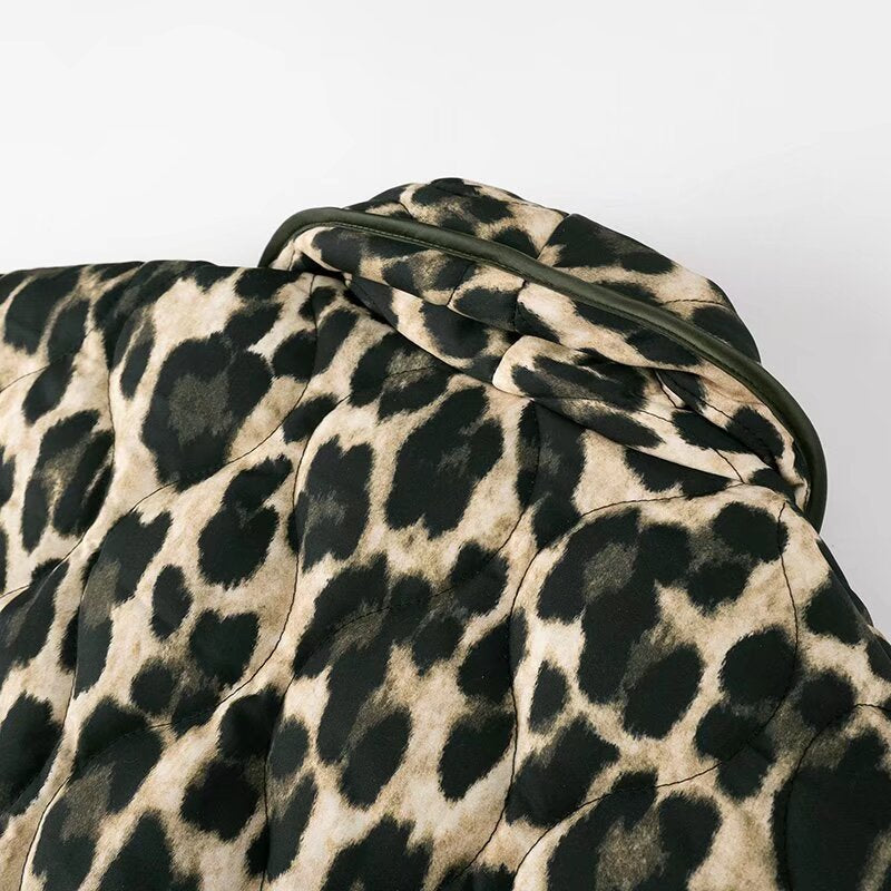 Damen Kurzjacke mit Leopardenprint, kastiger Silhouette und Schalkragen Nord Taschen