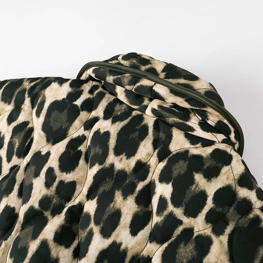 Damen Kurzjacke mit Leopardenprint, kastiger Silhouette und Schalkragen Nord Taschen