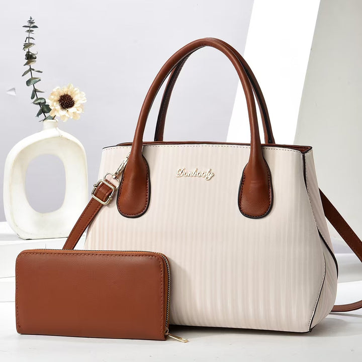 Damen Designerminitasche mit strukturiertem Obermaterial und abnehmbarem Portemonnaie Nord Taschen