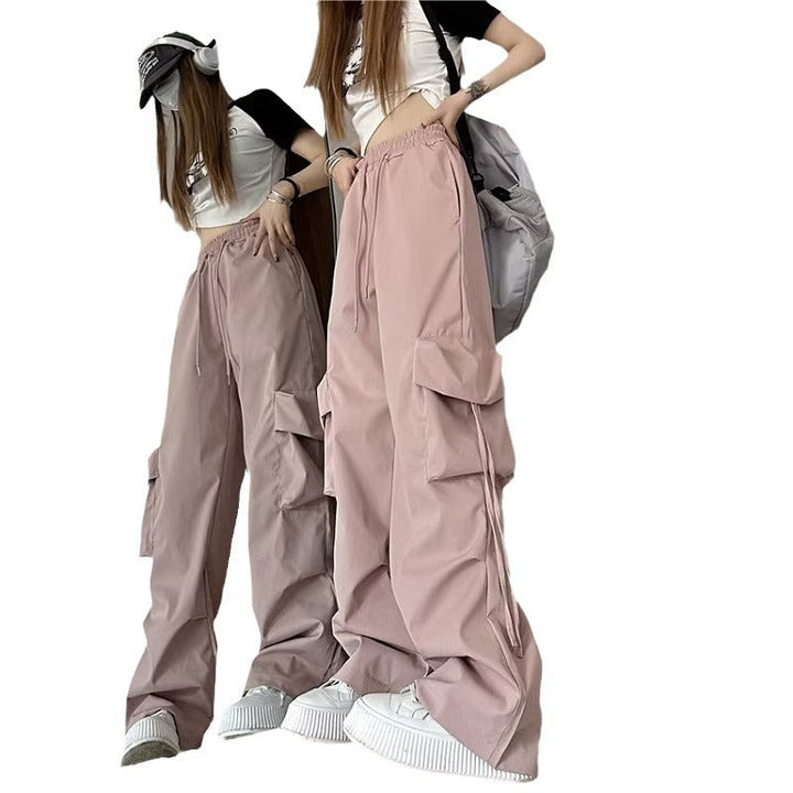 Damen Cargo-Hose im urbanen Stil mit weitem Schnitt und praktischen Seitentaschen