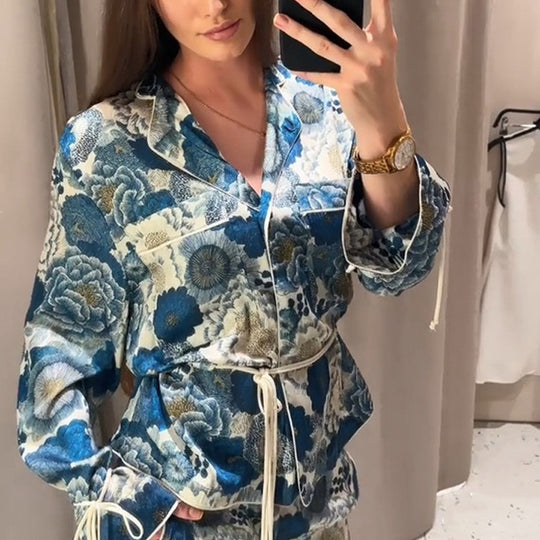 Damen Zweiteiliges florales Jacquard-Loungewear-Set mit Taillengürtel, Paspelierung und Bindärmeln Nord Taschen