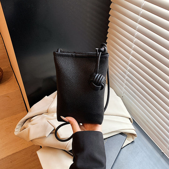 Damen praktische Umhängetasche aus strukturiertem Leder Nord Taschen