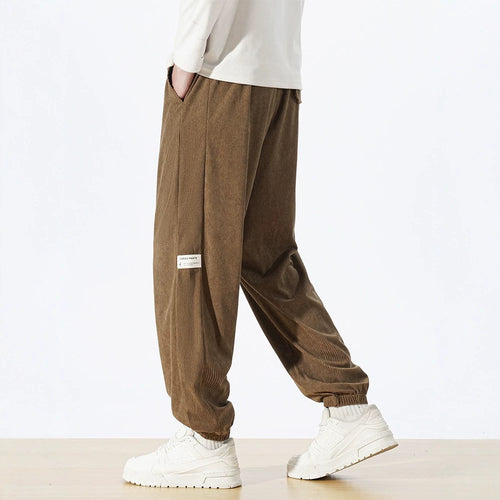 Herren Relaxed-Fit Cord-Jogginghose mit Tunnelzug, elastischen Knöchelbündchen & Cargo-Detail Nord Taschen