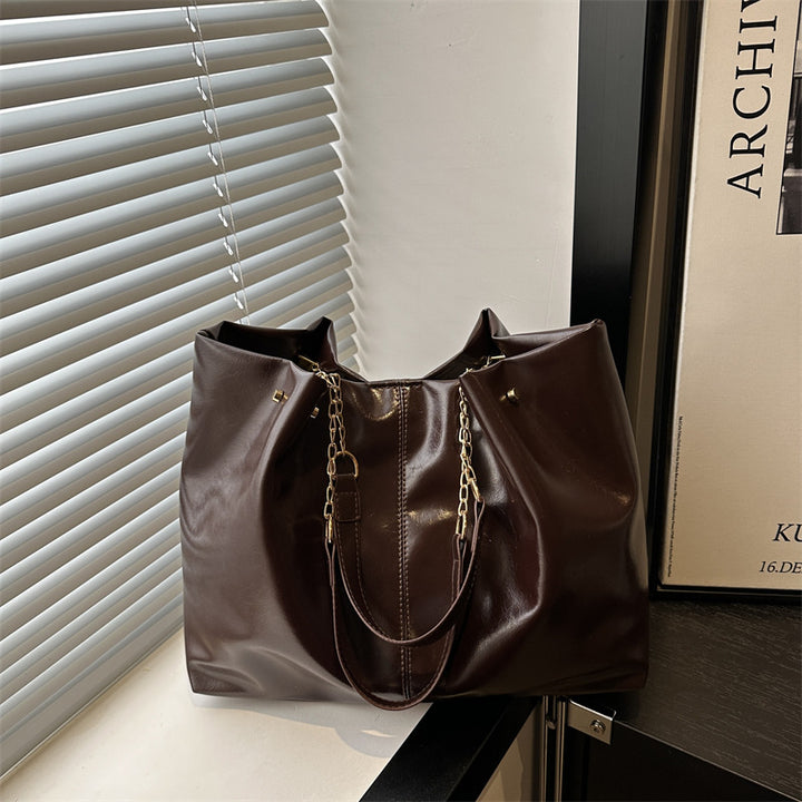 Damen elegante Shopper-Tasche mit luxuriösen Kettenverzierungen Nord Taschen