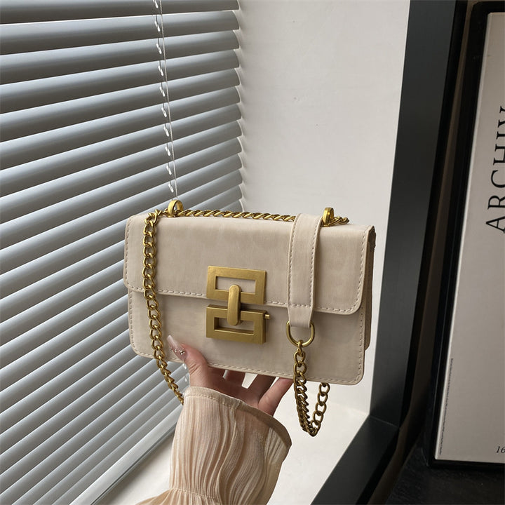 Damen Umhängetasche mit elegantem Kettenverschluss und strukturiertem Obermaterial Nord Taschen
