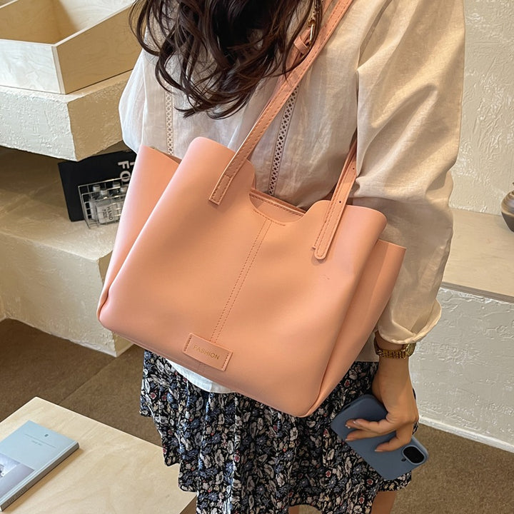 Damen stilvolle Hochformat-Handtasche mit verstellbarem Schulterriemen Nord Taschen