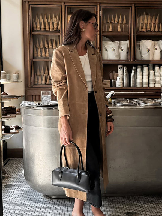 Damen Langmantel aus Veloursleder‑Optik mit schmalem Revers und cleanem Schnitt Nord Taschen