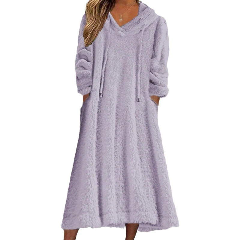 Damen Maxikleid aus Teddy-Fleece mit Kapuze, V-Ausschnitt und Eingrifftaschen Nord Taschen