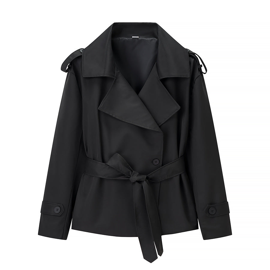 Damen Kurzgeschnittener taillierter Trenchcoat mit Bindegürtel und Schulterklappen Nord Taschen