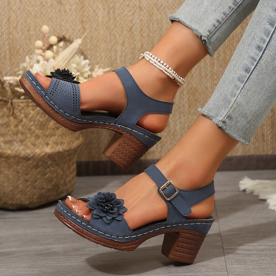 Damen Sandalen mit floralem Dekor und blockiertem Absatz