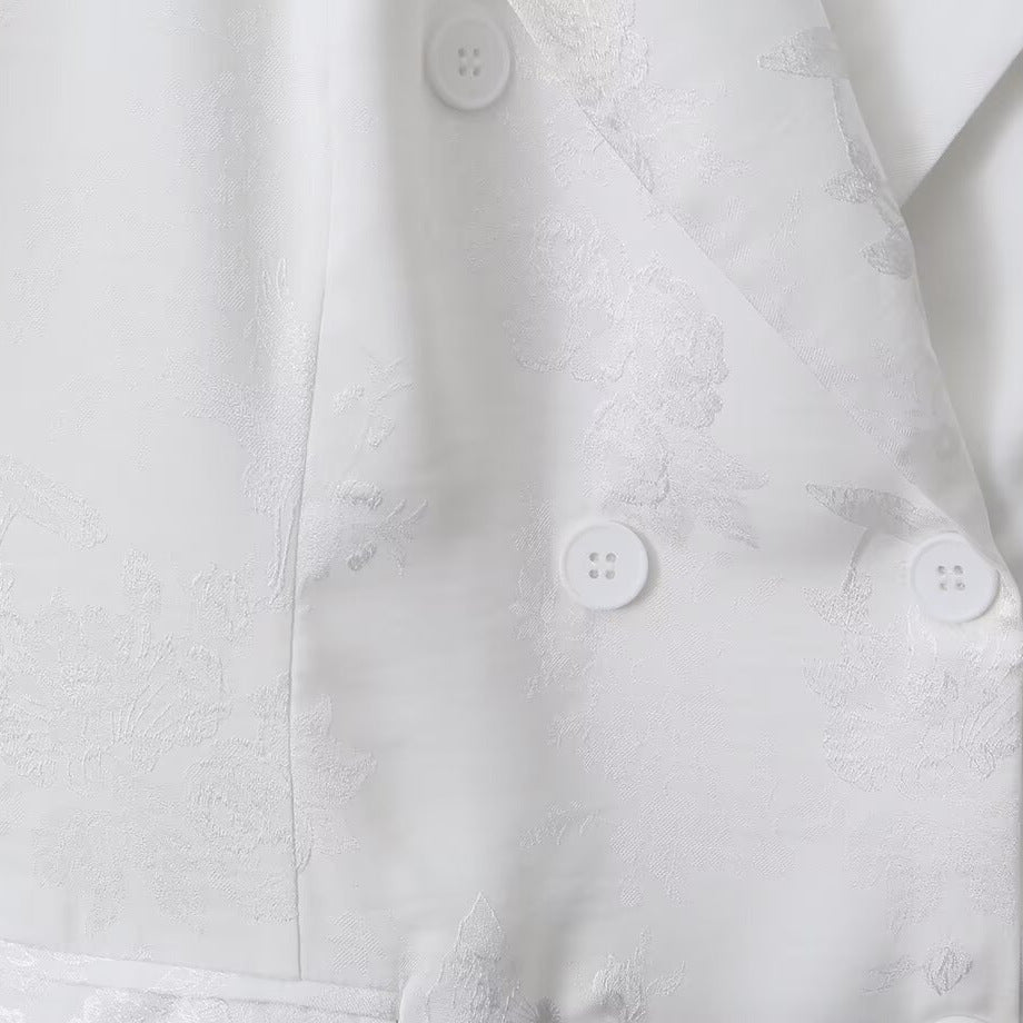 Damen Zweireihiger Satin-Blazer mit floralem Jacquardmuster und Pattentaschen Nord Taschen