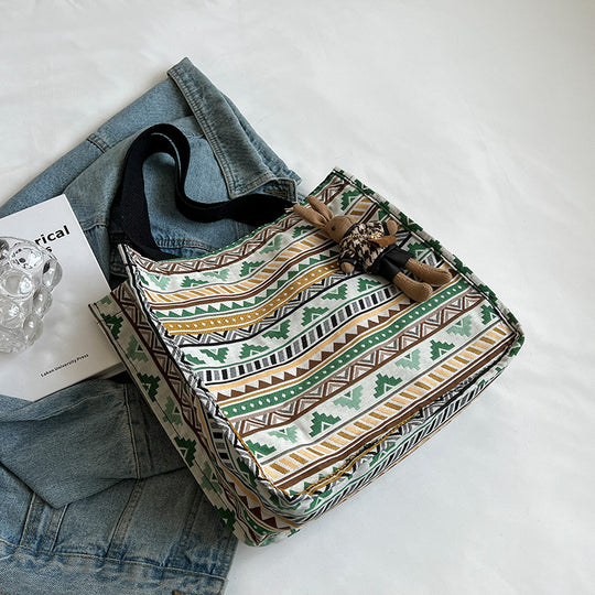 Damen Jute-Tasche mit kunstvollem Ethnomuster und praktischen Henkeln Nord Taschen