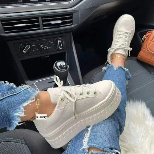 Damen trendige Plateau Sneakers mit glänzender Oberfläche