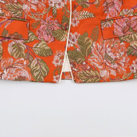 Damen Kurzblazer im Brokat‑Jacquard mit Stehkragen und Paspelkante Nord Taschen