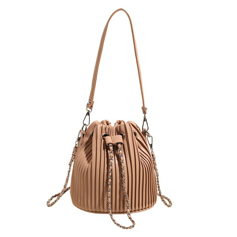 Damen Hobo-Tasche mit strukturiertem Falten-Design Nord Taschen