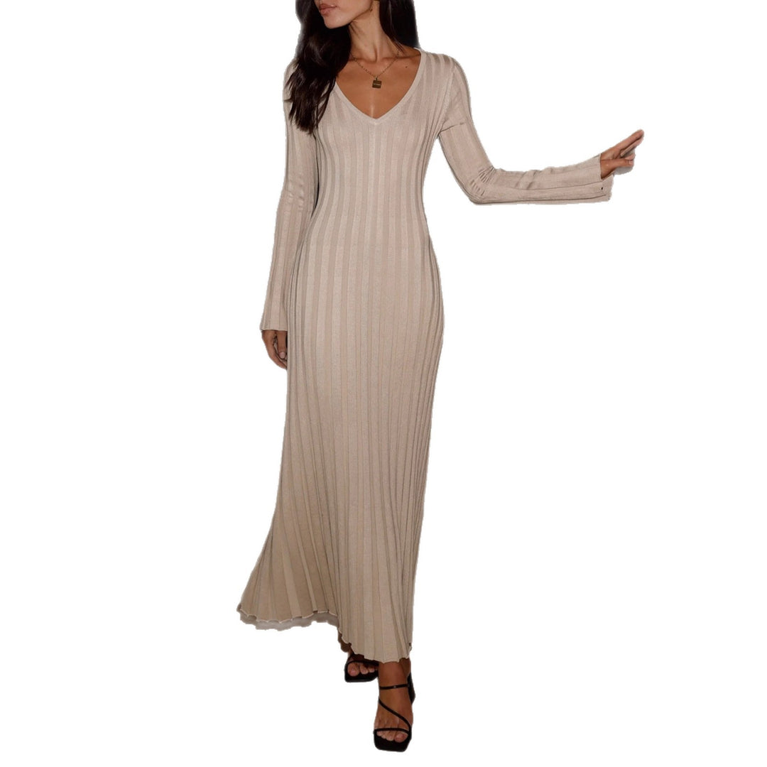 Damen Elegantes Maxikleid mit V-Ausschnitt und Rippstrick Nord Taschen