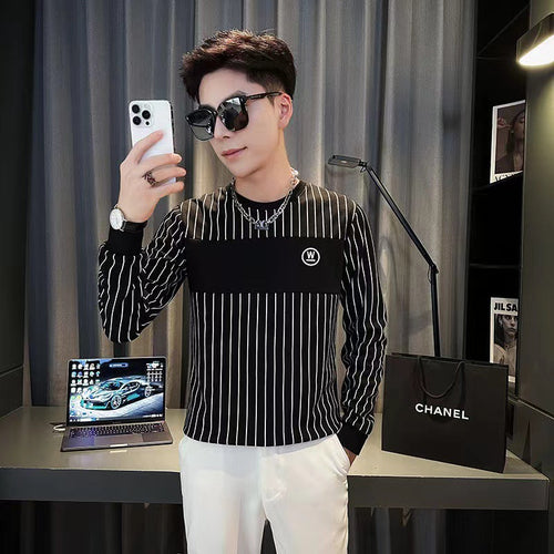 Herren Gestreiftes Langarmshirt mit Brustpasse und Rundhalsausschnitt Nord Taschen