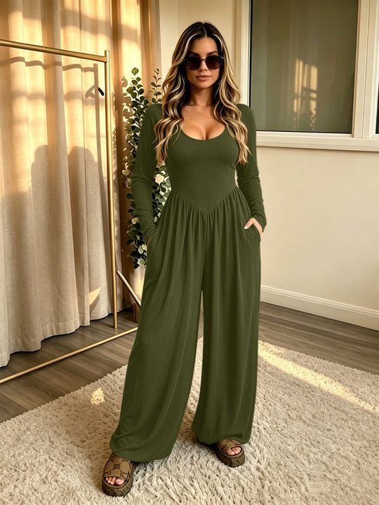 Damen Langer Jumpsuit mit weitem Bein, tiefem Rundhals und Eingrifftaschen Nord Taschen