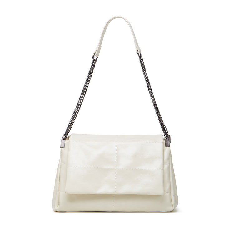 Damen Schultertasche mit eleganter Kettenverzierung und weicher Lederoberfläche Nord Taschen