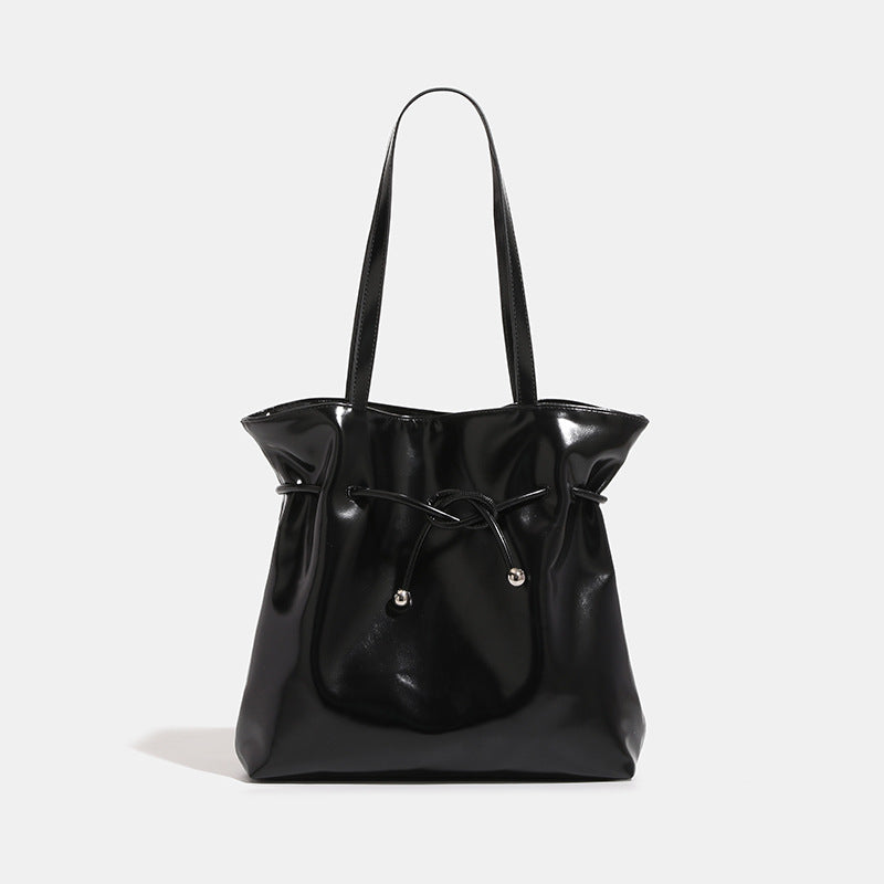 Damen elegante Beuteltasche mit verspieltem Kordelzug Nord Taschen