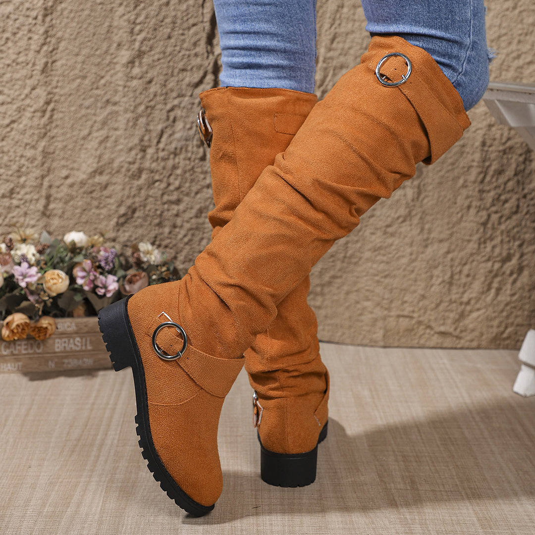 Damen kniehohe Slouch-Stiefel aus Wildlederoptik mit dekorativer Schnalle und rutschfester Profilsohle Nord Taschen